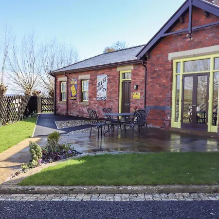 The Ticket Office Allerston Semesterbostad *