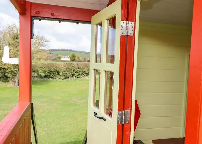 بيت للعطل The Ticket Office Allerston