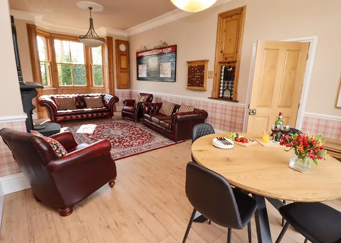 The Ticket Office Allerston بيت للعطل