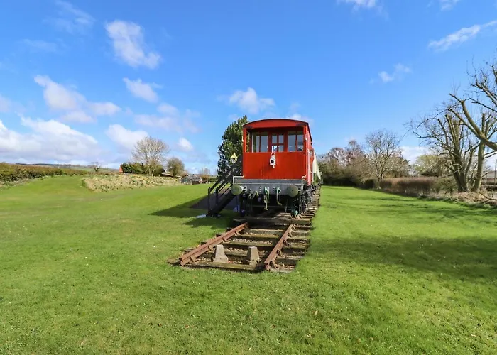 The Ticket Office Allerston * بيكرينغ